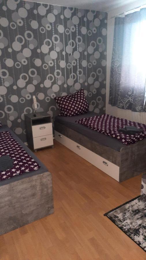 2 Bettzimmer Zentrumsnah Apartment แอร์ฟวร์ท ภายนอก รูปภาพ